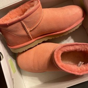 Ultra mini UGGs - pink size 9